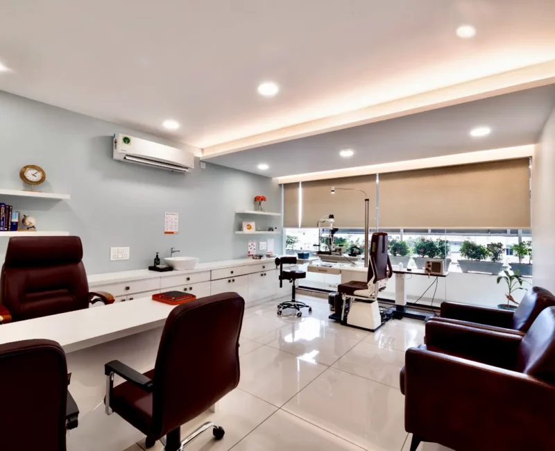 Retina Specialist for NRI patients in Vadodara